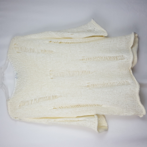 She & Sky ivory knitted pullover distressed sweater - Picture 7 of 7